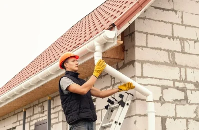 Pose et remplacement de gouttières à Ailleville